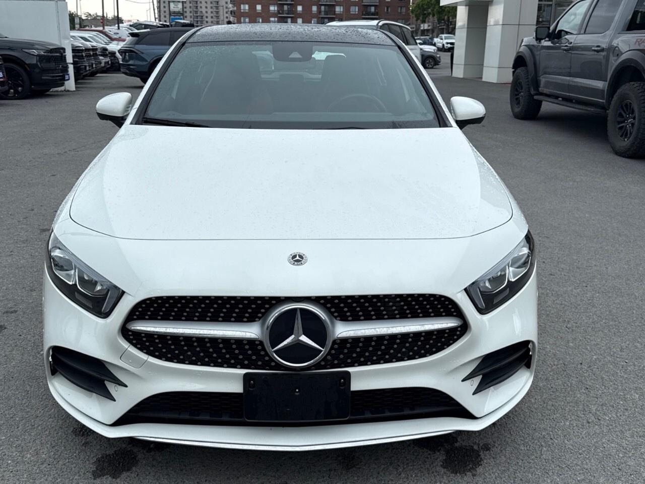 2022 Mercedes-Benz A-Class 4MATIC®   AWD   LOW KM !   1 OWNER Photo