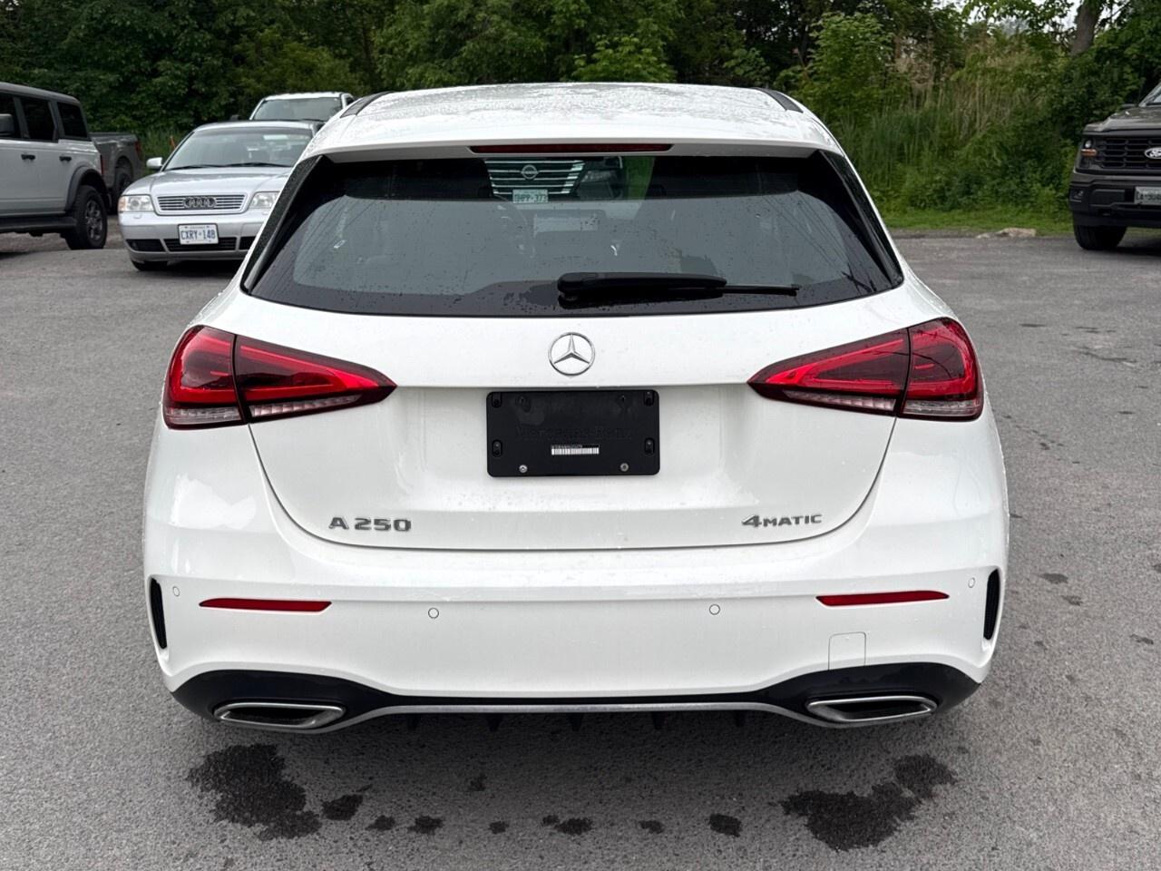 2022 Mercedes-Benz A-Class 4MATIC®   AWD   LOW KM !   1 OWNER Photo