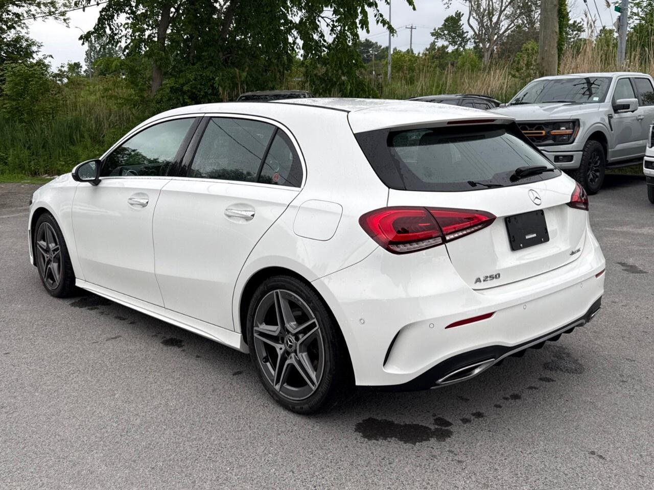 2022 Mercedes-Benz A-Class 4MATIC®   AWD   LOW KM !   1 OWNER Photo