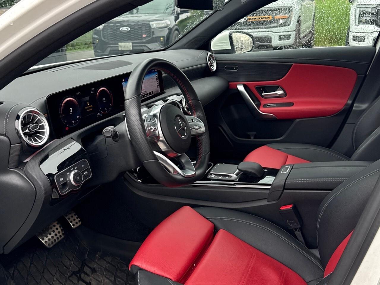 2022 Mercedes-Benz A-Class 4MATIC®   AWD   LOW KM !   1 OWNER Photo