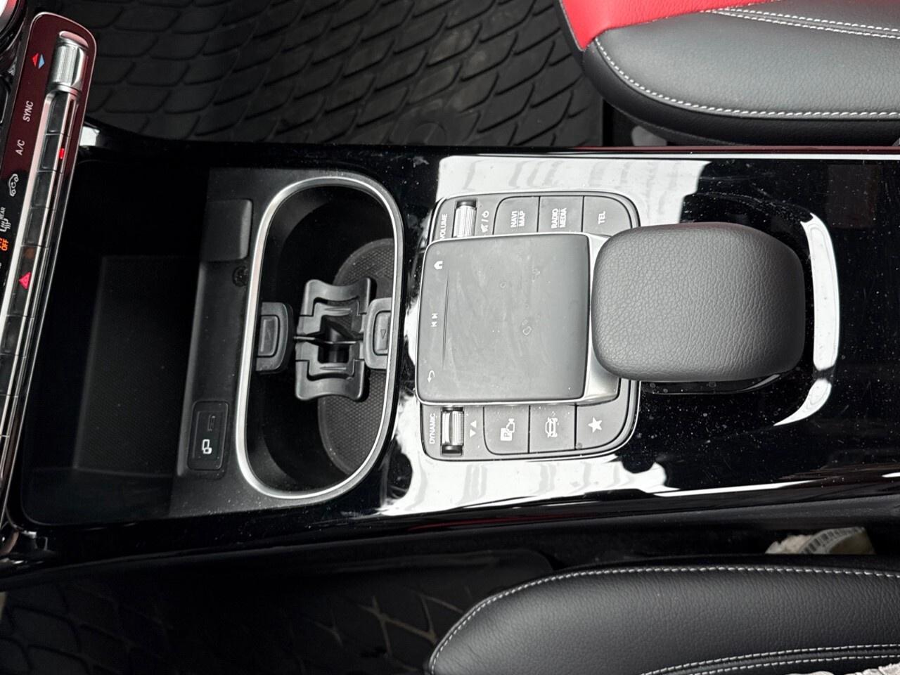 2022 Mercedes-Benz A-Class 4MATIC®   AWD   LOW KM !   1 OWNER Photo