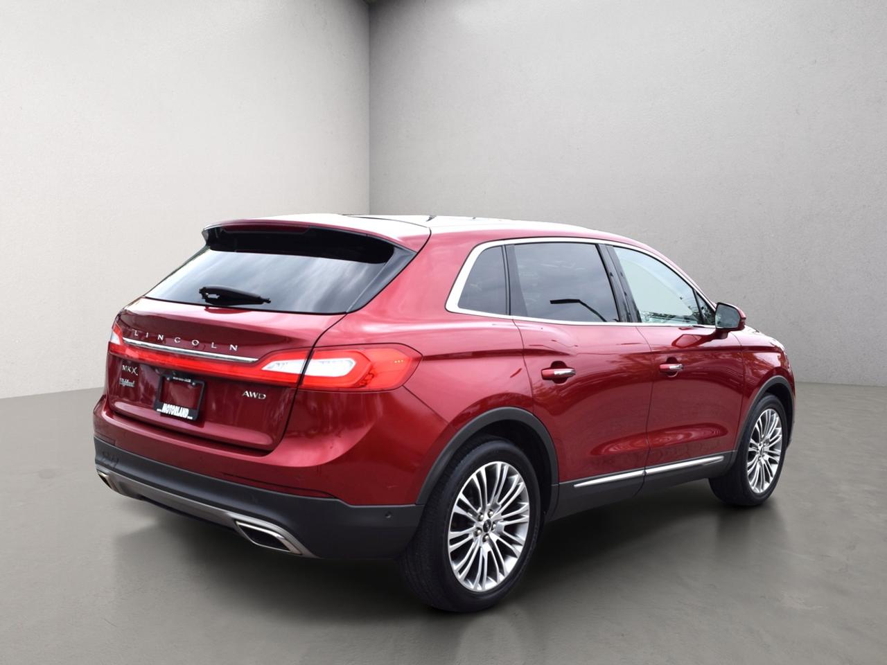 2016 Lincoln MKX Reserve AWD Navi Panoramic Sunroof Photo4