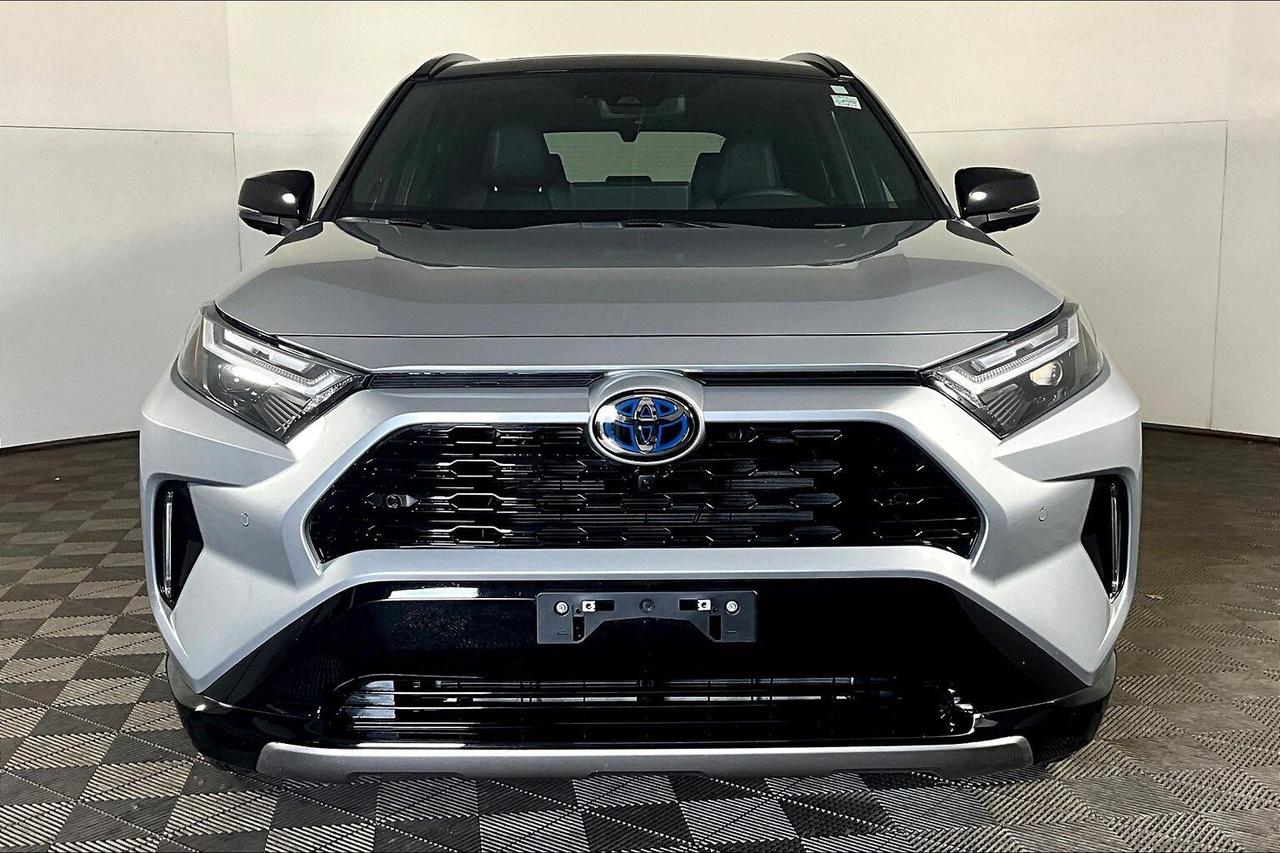 2024 Toyota RAV4 HYBRID XSE AWD Photo