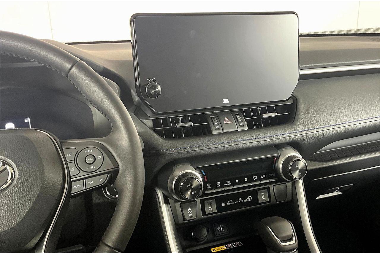 2024 Toyota RAV4 HYBRID XSE AWD Photo