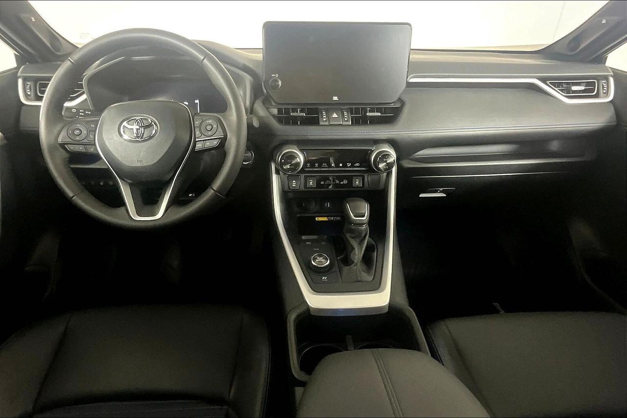 2024 Toyota RAV4 HYBRID XSE AWD Photo