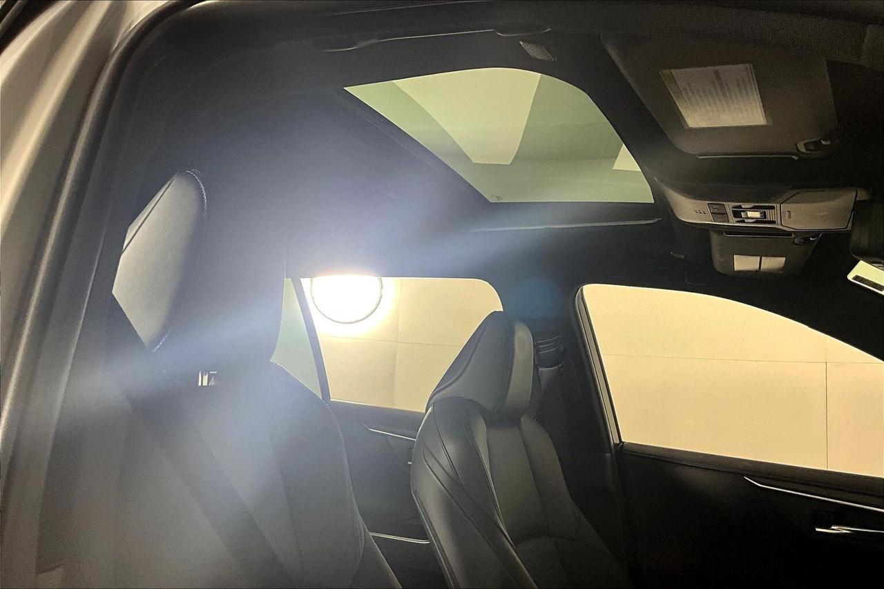 2024 Toyota RAV4 HYBRID XSE AWD Photo