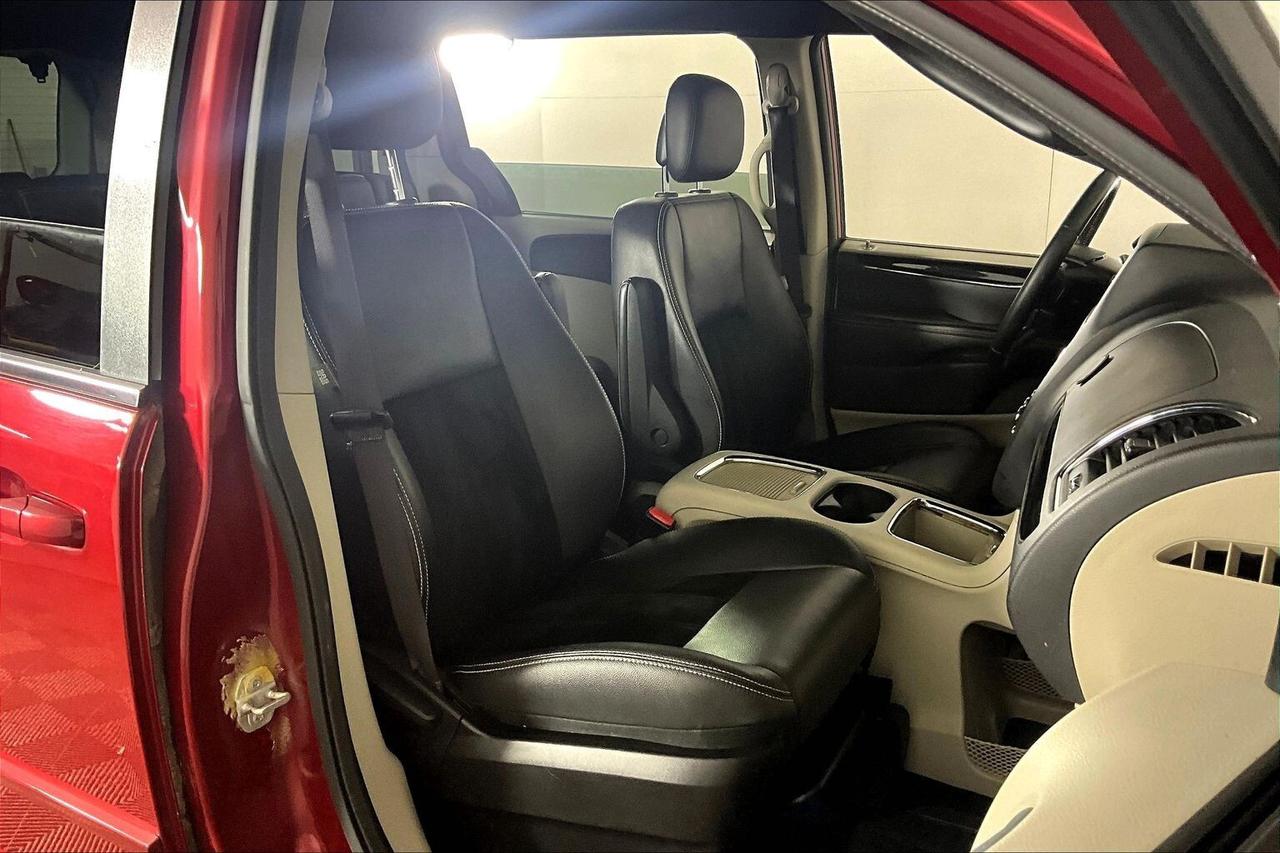 2016 Dodge Grand Caravan 4dr Wgn SXT Photo