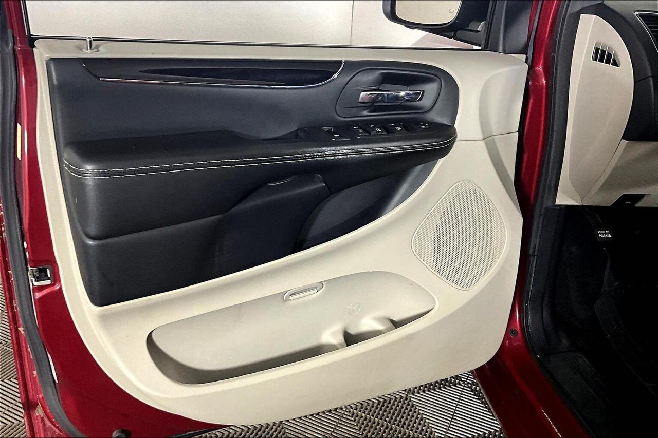2016 Dodge Grand Caravan 4dr Wgn SXT Photo