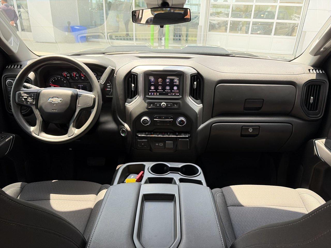 2024 Chevrolet Silverado 1500 Crew Cab Short Box 4-Wheel Drive Custom Trail Boss Photo