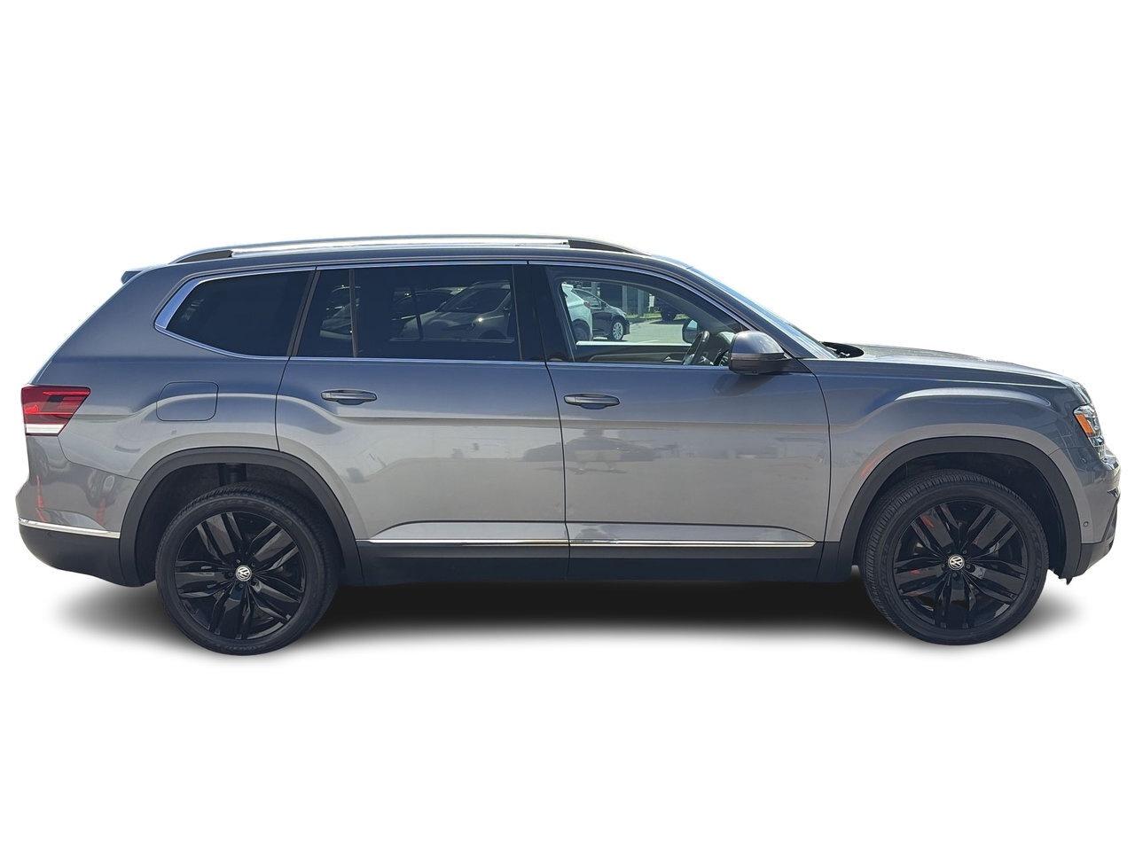 2018 Volkswagen Atlas Execline 3.6L 8sp at w/Tip 4MOTION Low Kilometers! Photo