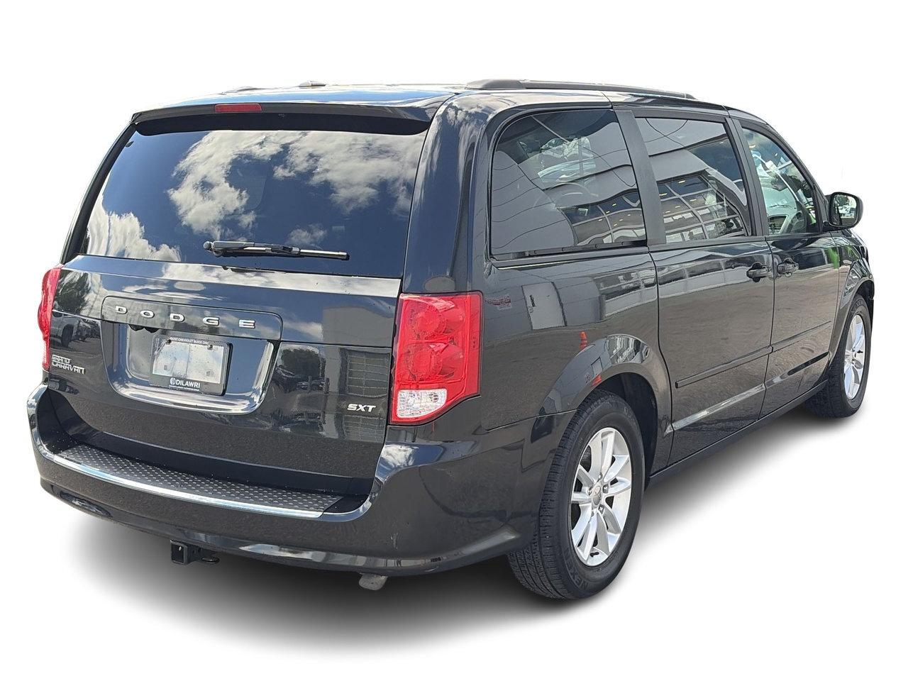 2015 Dodge Grand Caravan SE / SXT Rear Entertainment/  Great Value! Photo