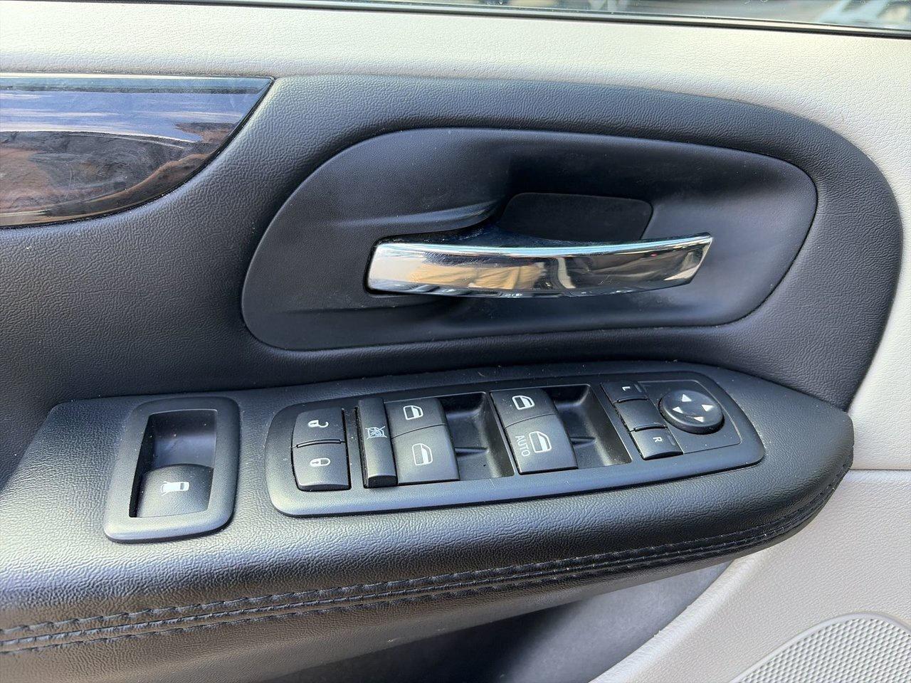 2015 Dodge Grand Caravan SE / SXT Rear Entertainment/  Great Value! Photo