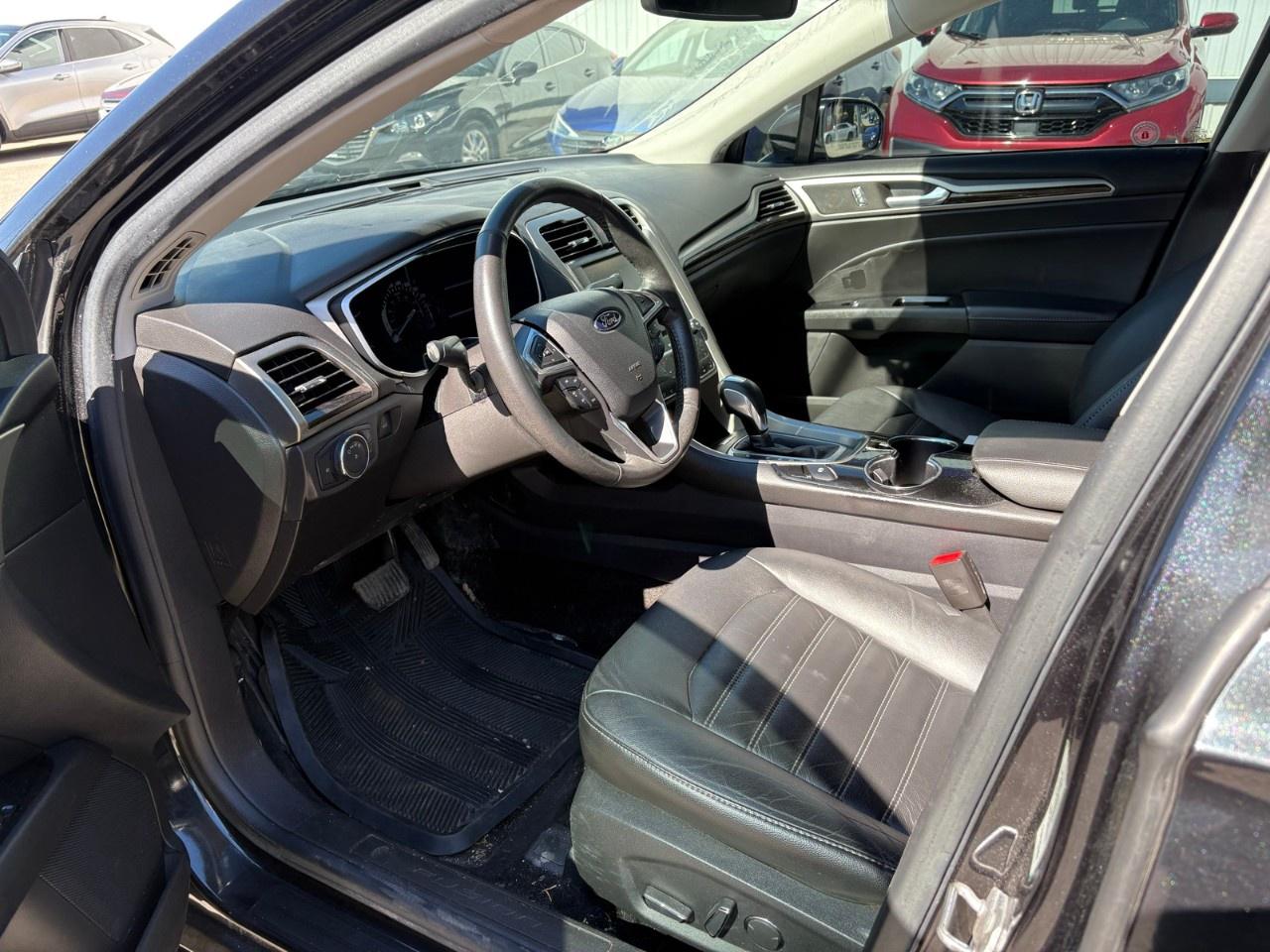 2014 Ford Fusion 4dr Sdn SE FWD Photo