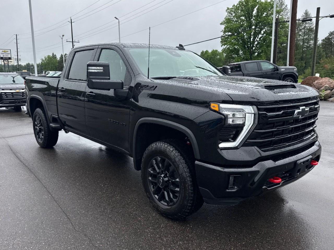 2026 Chevrolet SILVERADO 2500HD 4WD Crew Cab Standard Box LTZ Photo