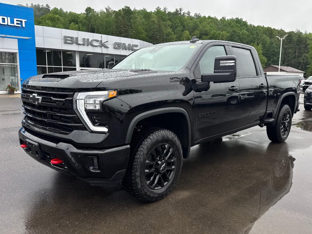 2026 Chevrolet SILVERADO 2500HD 4WD Crew Cab Standard Box LTZ Photo0