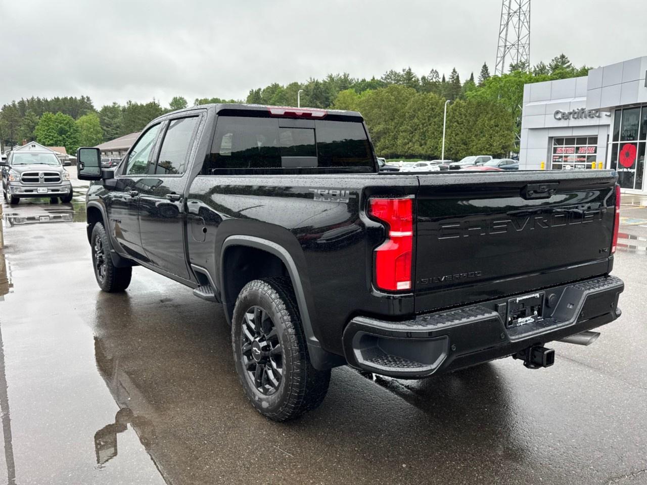2026 Chevrolet SILVERADO 2500HD 4WD Crew Cab Standard Box LTZ Photo