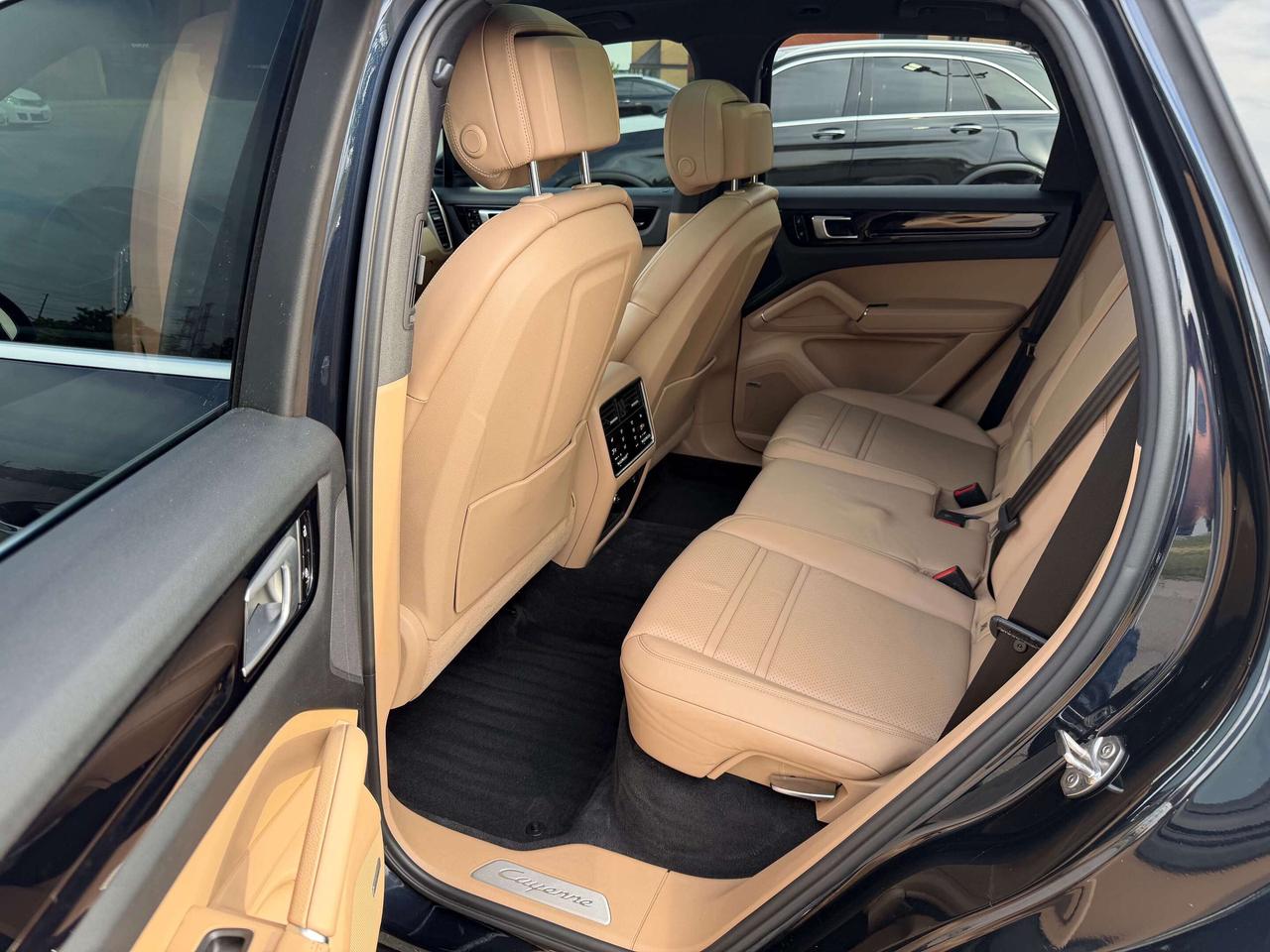 2019 Porsche Cayenne S Heads Up 360 Camera Soft Close LED matrix Photo