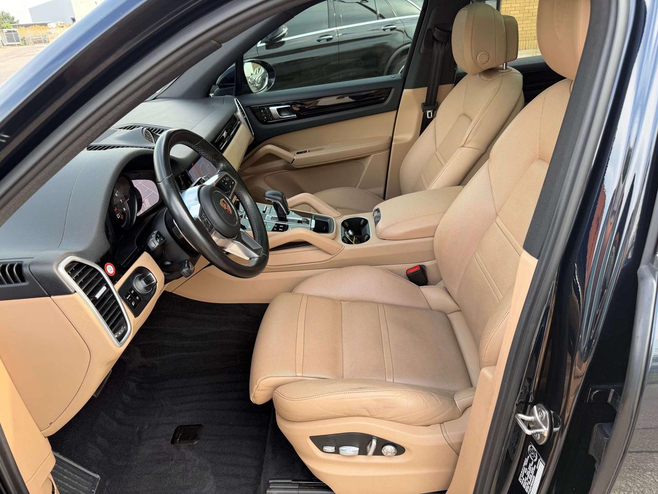 2019 Porsche Cayenne S Heads Up 360 Camera Soft Close LED matrix Photo