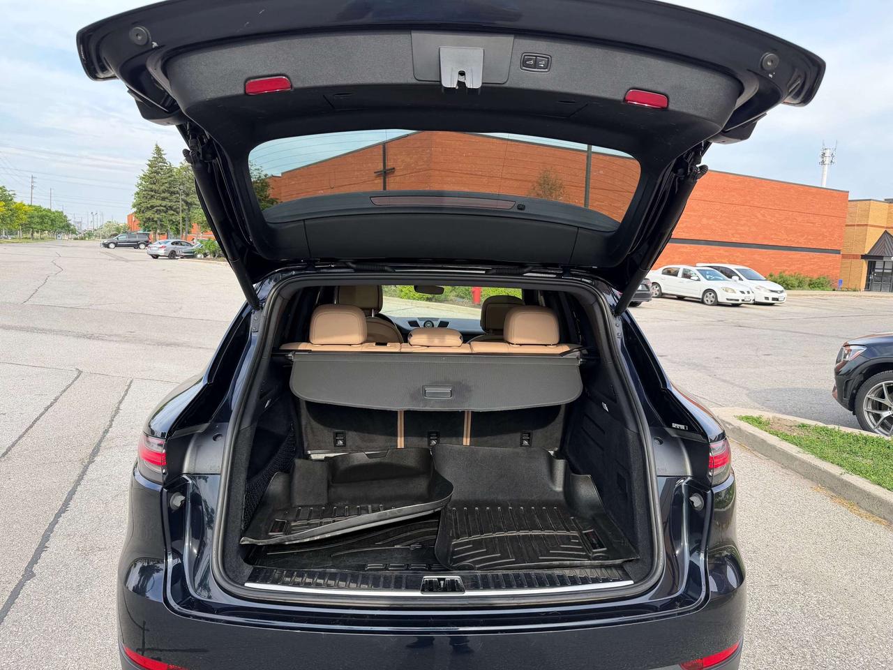 2019 Porsche Cayenne S Heads Up 360 Camera Soft Close LED matrix Photo