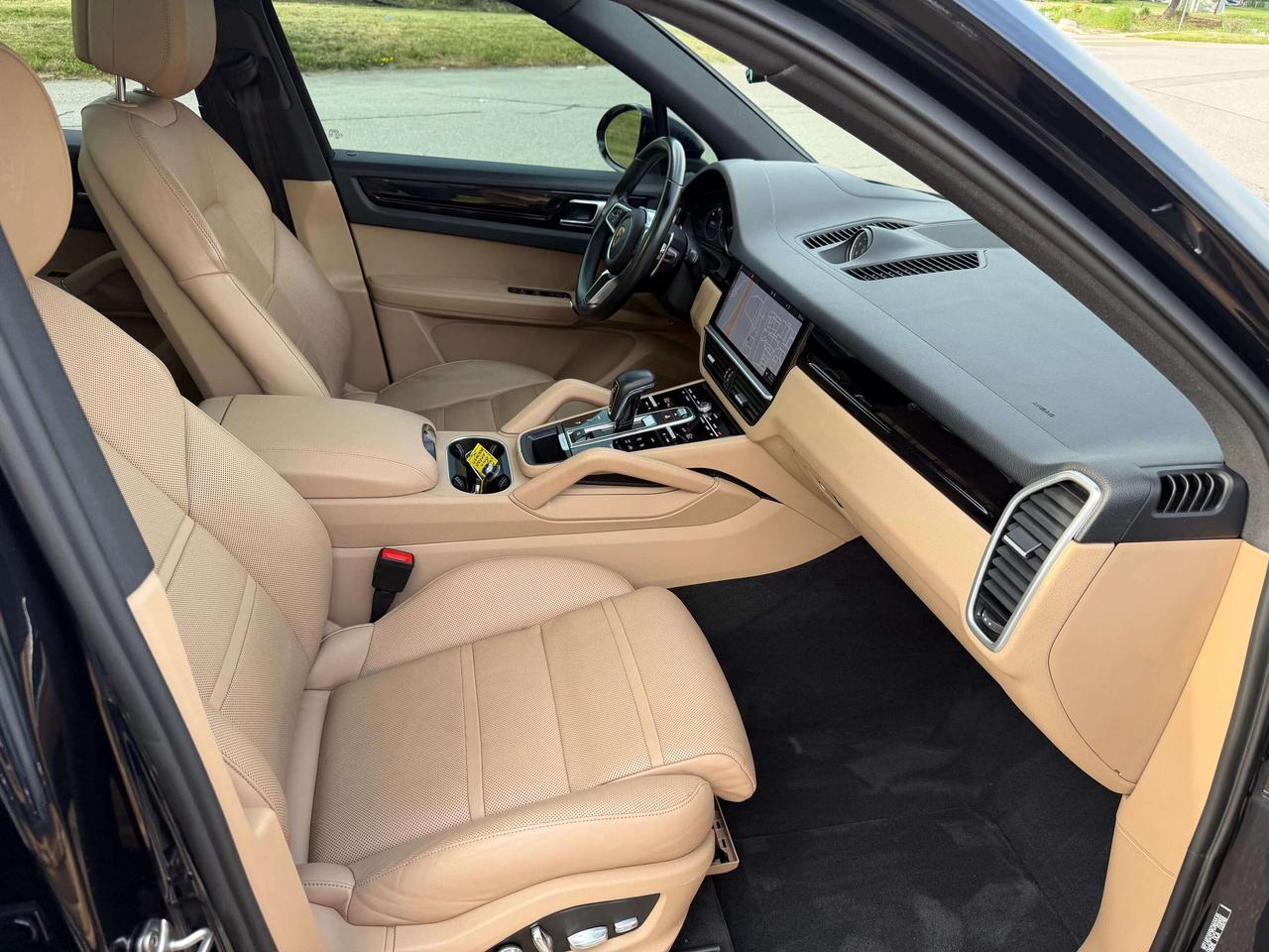2019 Porsche Cayenne S Heads Up 360 Camera Soft Close LED matrix Photo