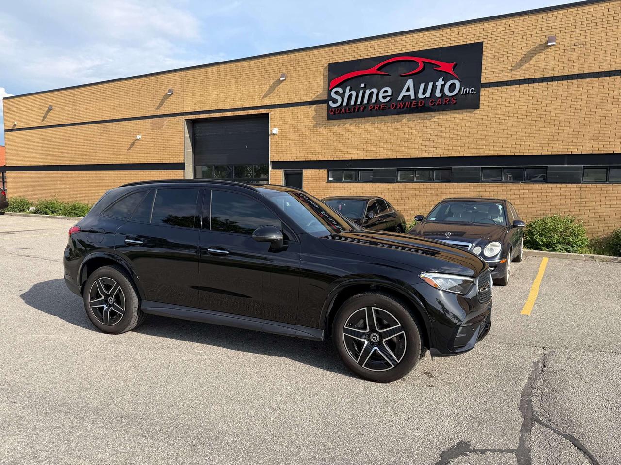 2026 Mercedes-Benz AMG GLC 43 AMG Night Package Panoramic Roof Photo0