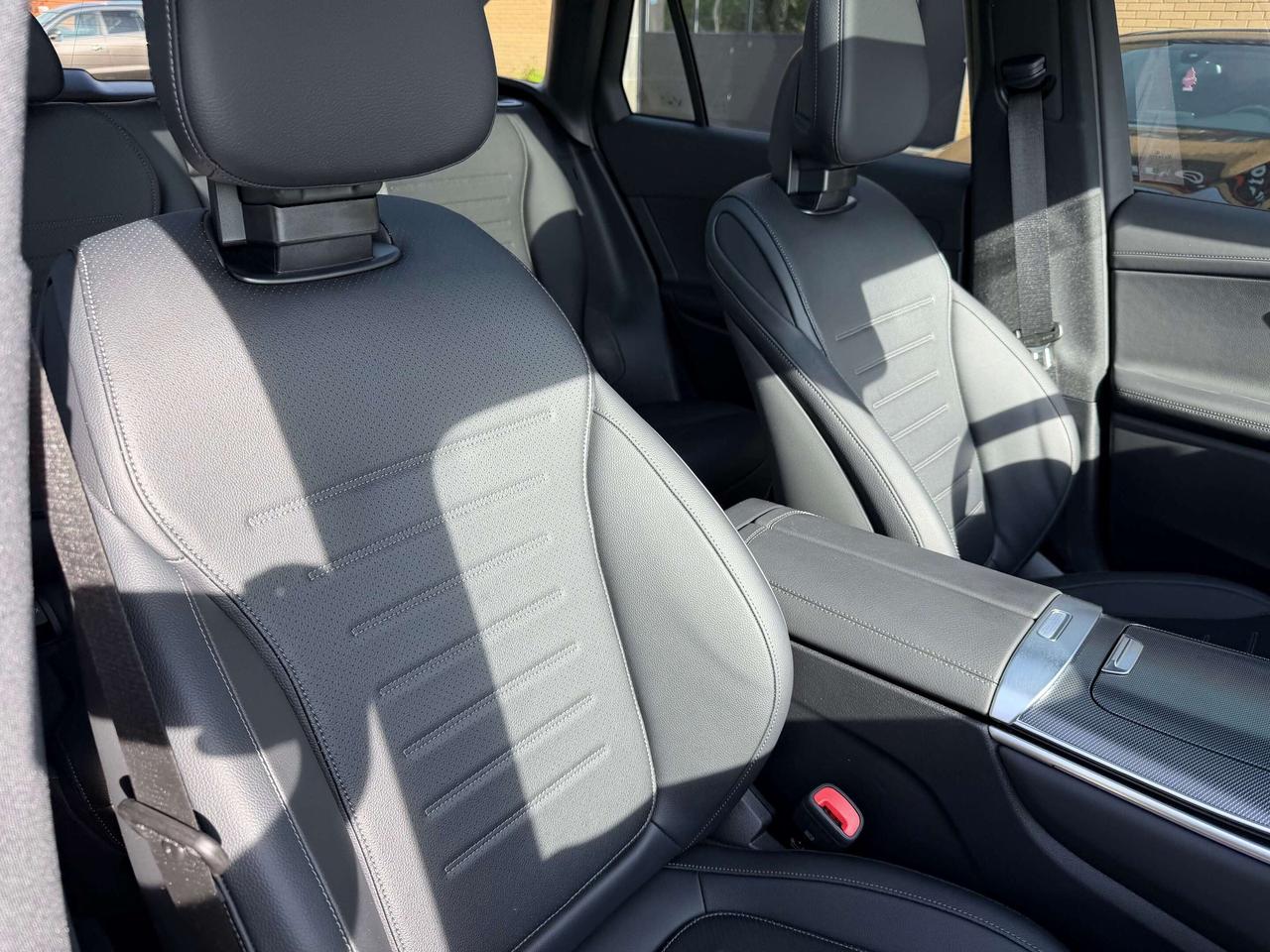 2026 Mercedes-Benz AMG GLC 43 AMG Night Package Panoramic Roof Photo