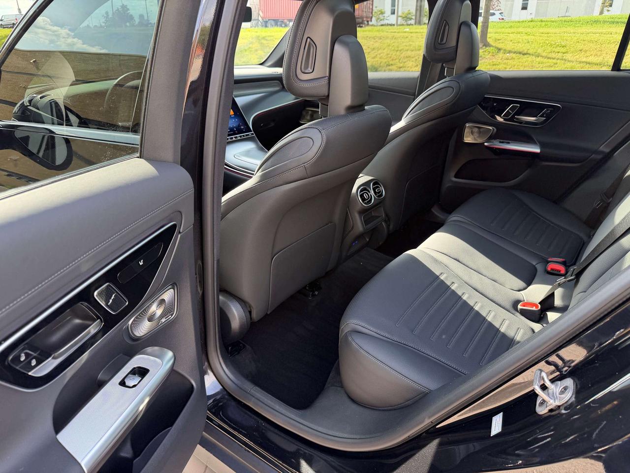 2026 Mercedes-Benz AMG GLC 43 AMG Night Package Panoramic Roof Photo