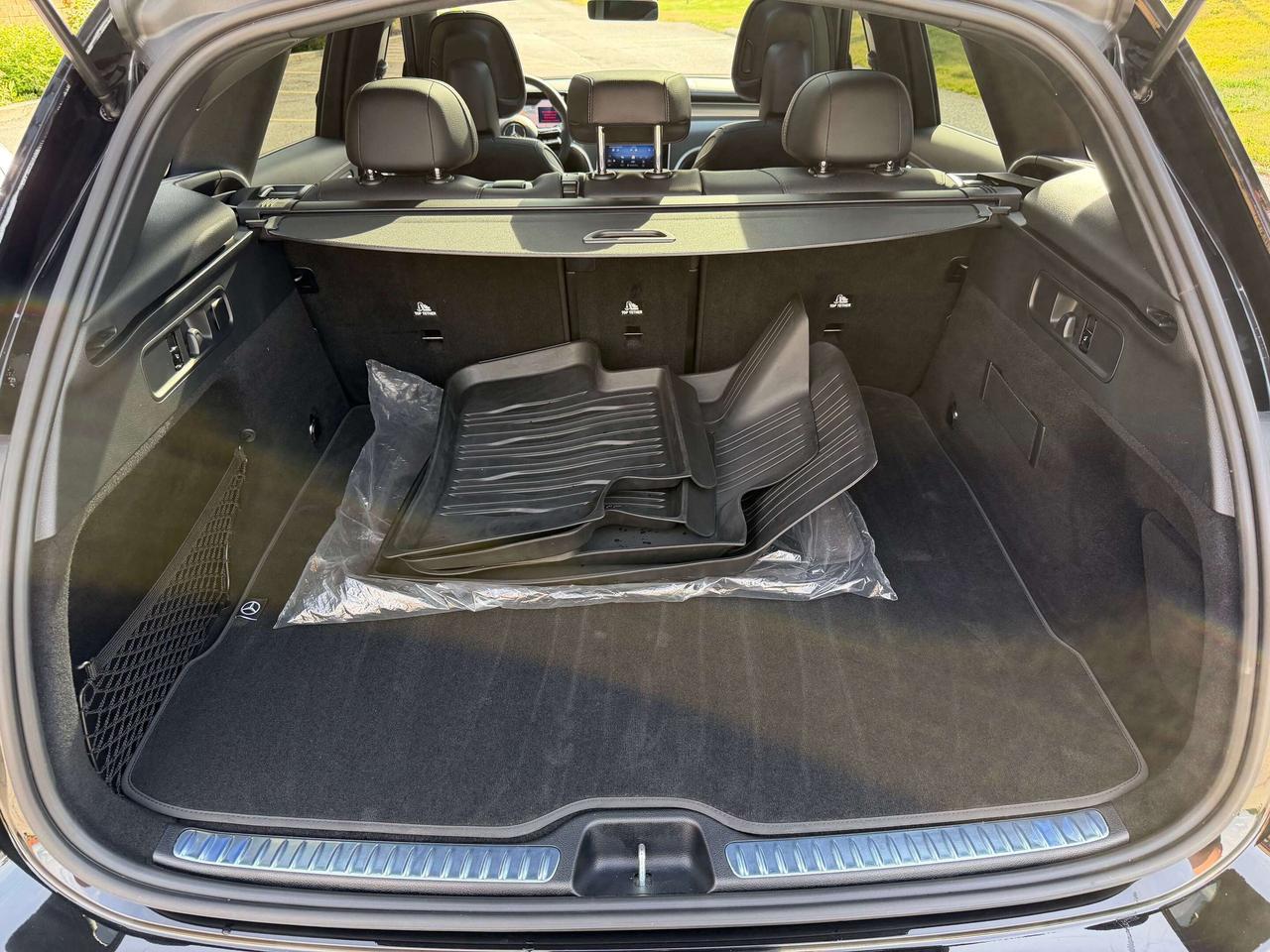 2026 Mercedes-Benz AMG GLC 43 AMG Night Package Panoramic Roof Photo