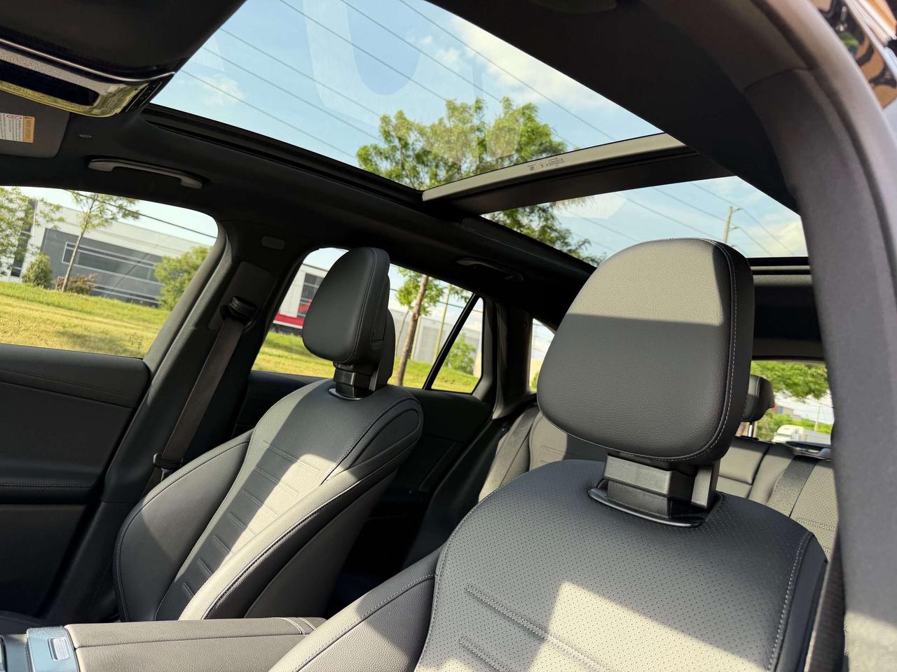 2026 Mercedes-Benz AMG GLC 43 AMG Night Package Panoramic Roof Photo