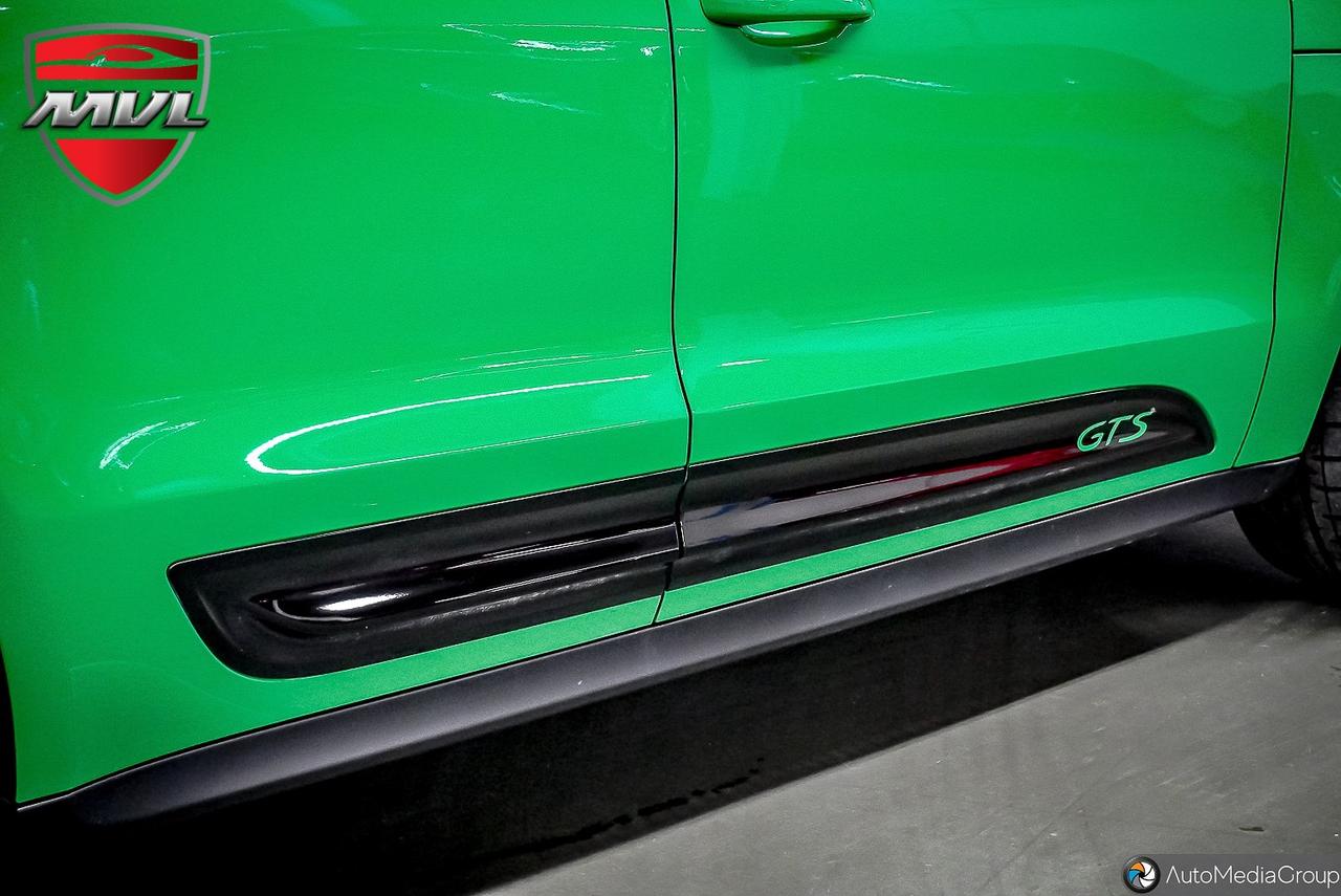 2024 Porsche Macan GTS 4dr All-Wheel Drive Photo4