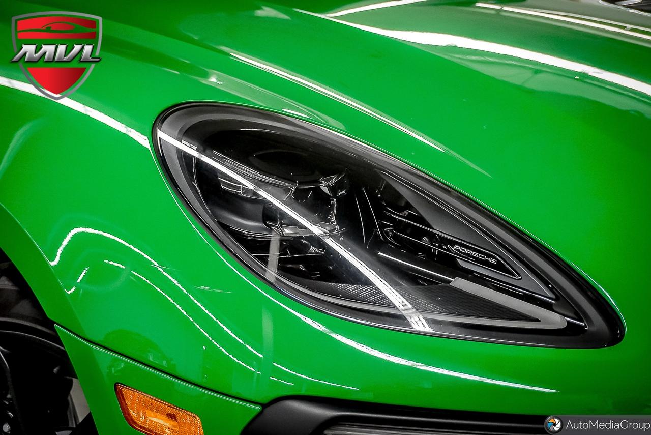 2024 Porsche Macan GTS 4dr All-Wheel Drive Photo2