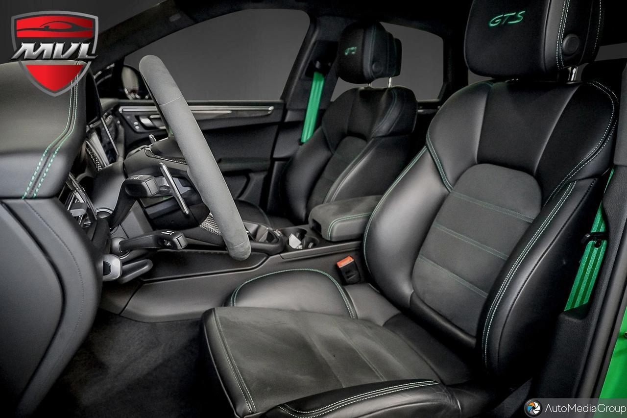 2024 Porsche Macan GTS 4dr All-Wheel Drive Photo