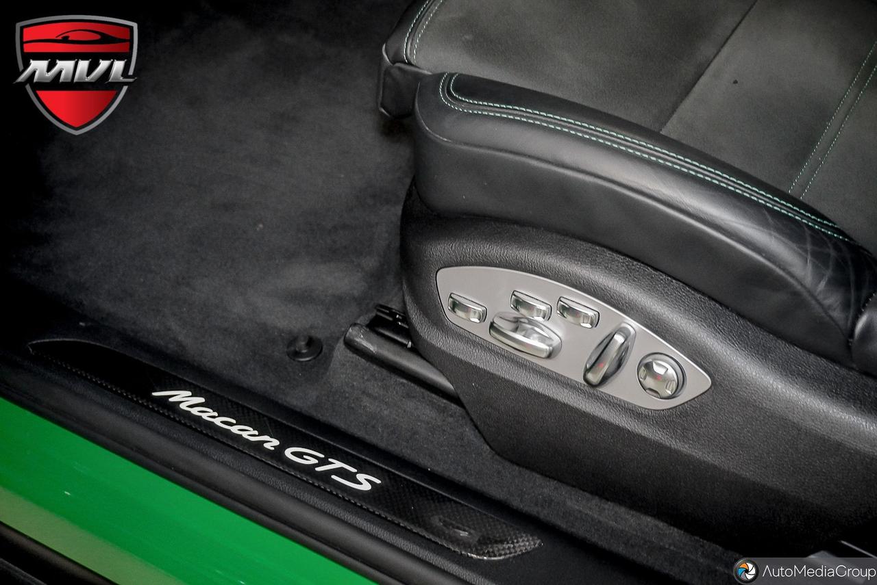 2024 Porsche Macan GTS 4dr All-Wheel Drive Photo