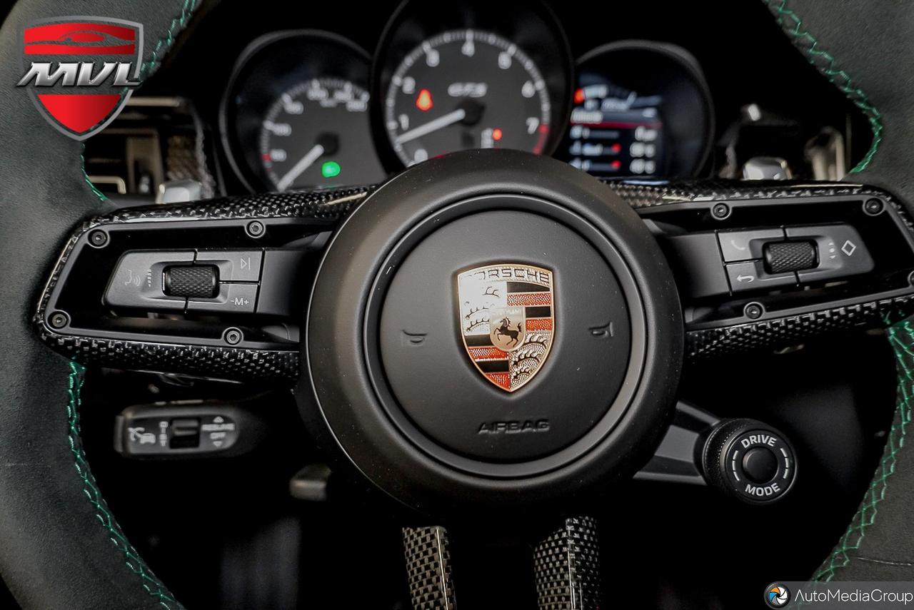2024 Porsche Macan GTS 4dr All-Wheel Drive Photo