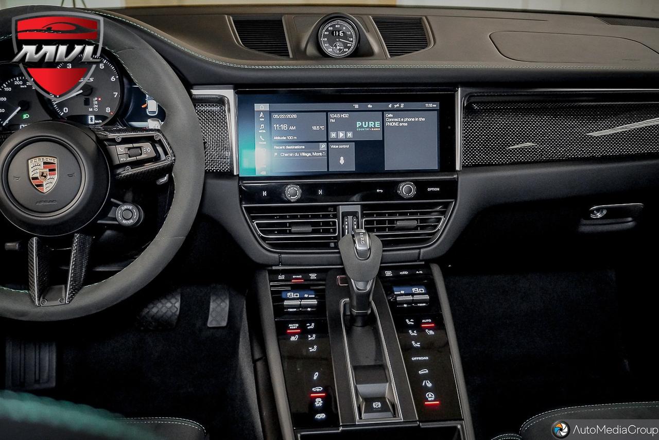 2024 Porsche Macan GTS 4dr All-Wheel Drive Photo