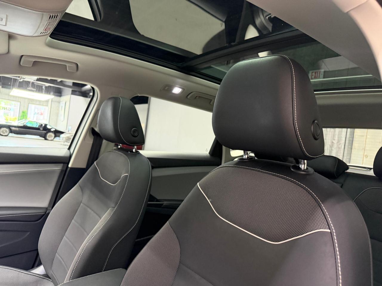 2024 Volkswagen Taos COMFORTLINE PANO ROOF Photo