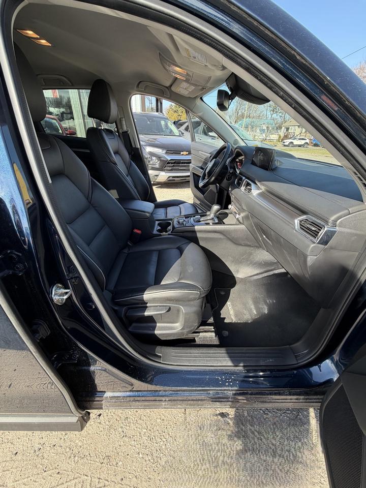 2025 Mazda CX-5  Photo