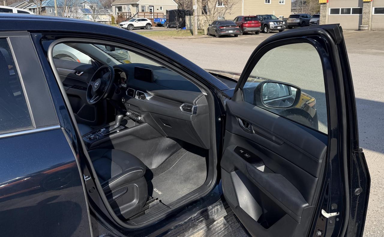 2025 Mazda CX-5  Photo
