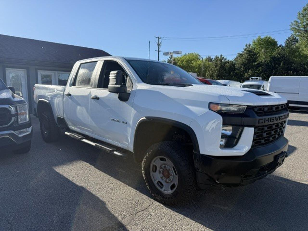 2021 Chevrolet SILVERADO 2500HD 8 year/160,000 Kms powertrain warranty included. Photo