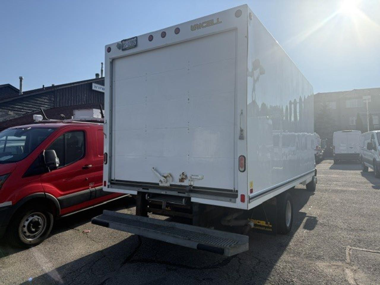 2019 GMC Savana 59,000 Kms from new. Photo2