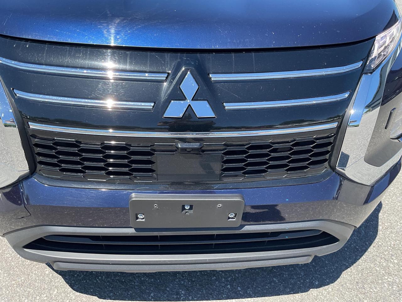 2025 Mitsubishi Outlander ES 4dr S-AWC Photo