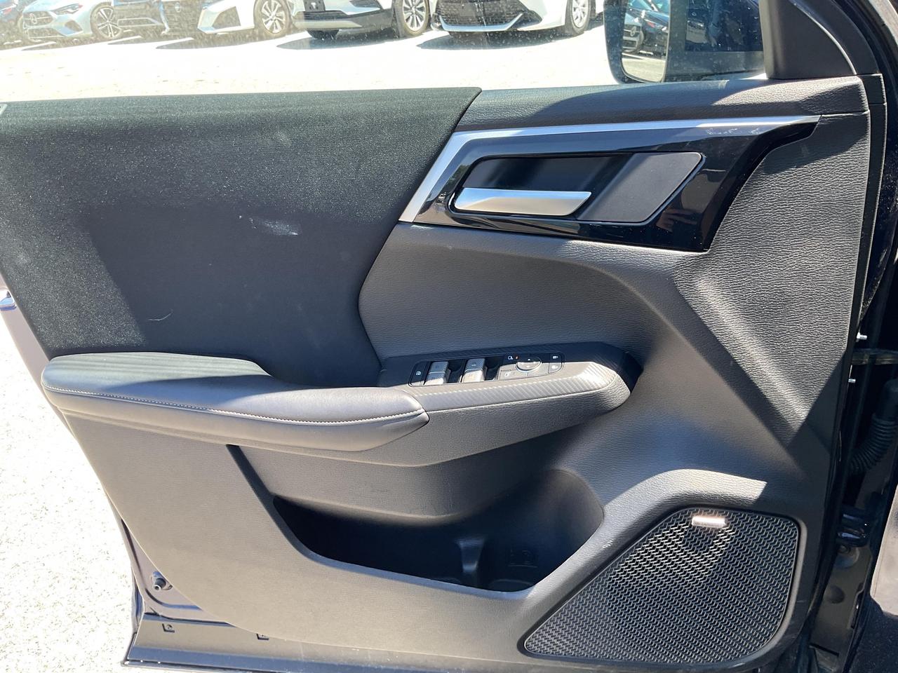2025 Mitsubishi Outlander ES 4dr S-AWC Photo