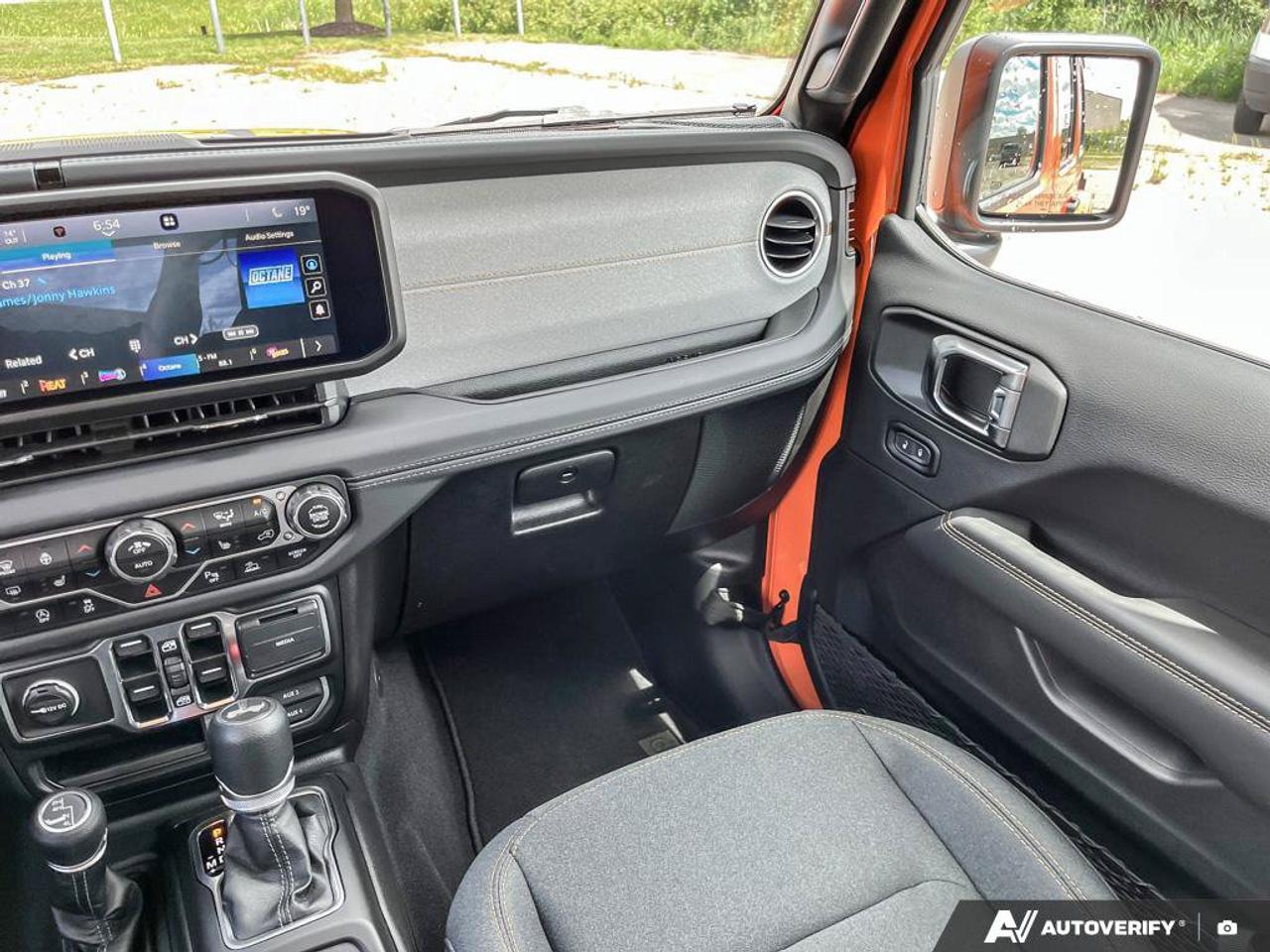2025 Jeep Wrangler Sahara | Joose ! | Apple Car Play | Android Auto | Adaptive Cruise | Heated Steering Wheel | Photo