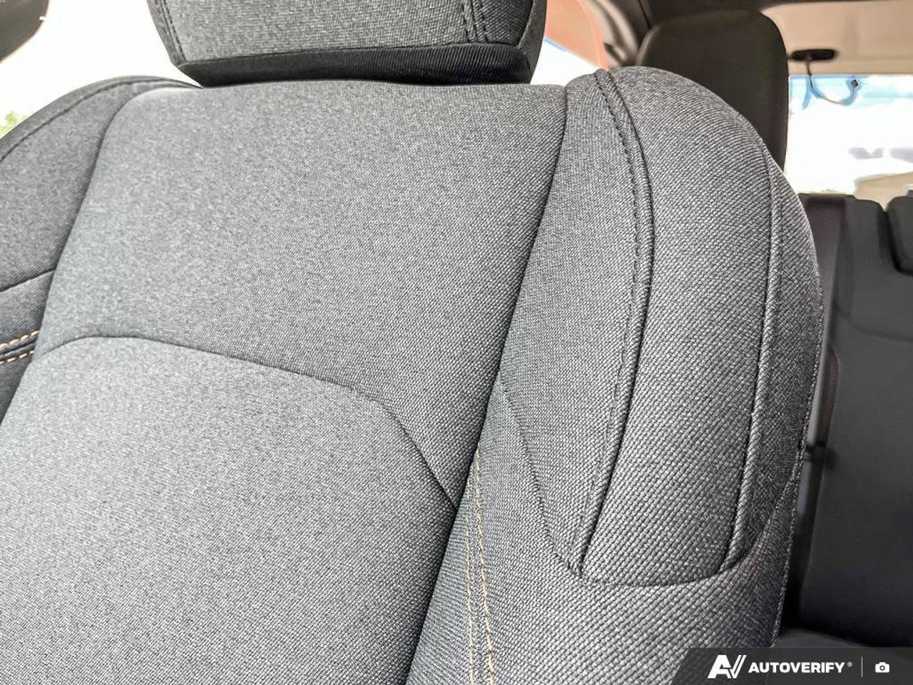 2025 Jeep Wrangler Sahara | Joose ! | Apple Car Play | Android Auto | Adaptive Cruise | Heated Steering Wheel | Photo