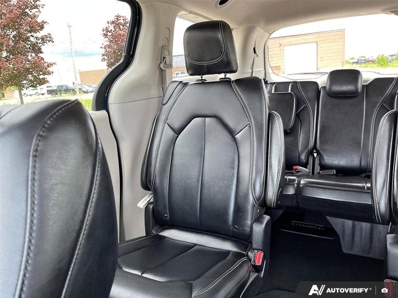 2024 Chrysler Pacifica Touring-L | V6 | Leather | Heated Seats & Steering Wheel | Adaptive Cruise | Blind-Spot | CarPlay | Photo