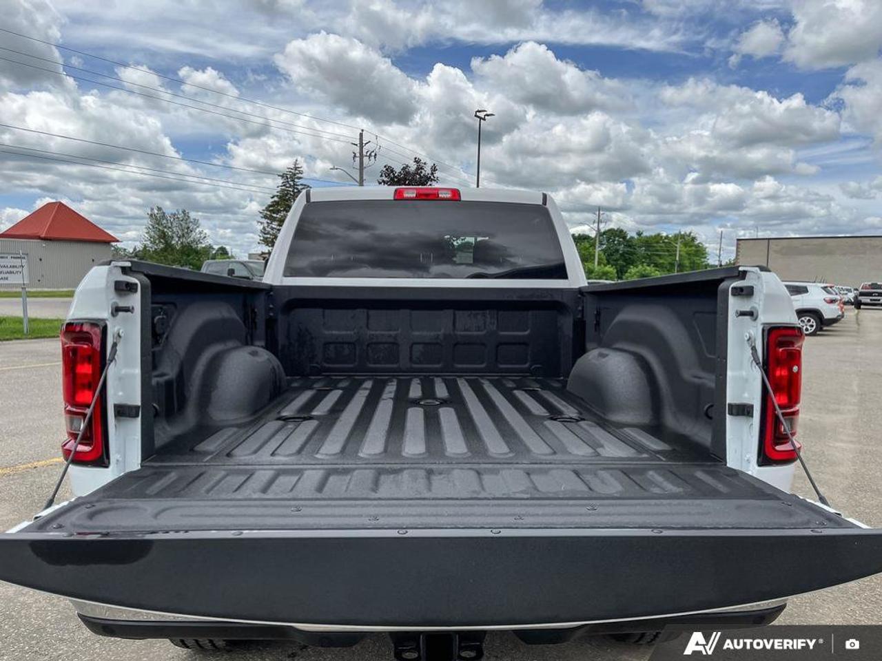 2025 RAM 2500 Big Horn | Navigation | Apple Carplay | Android Auto | Remote Start | Tow Package | Photo
