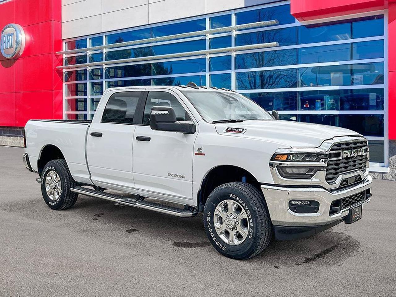 2025 RAM 2500 Big Horn | Save Over $20 000 OFF MSRP | ONLY 60 KMS | Great Value | Navigation | Tow Package | Photo