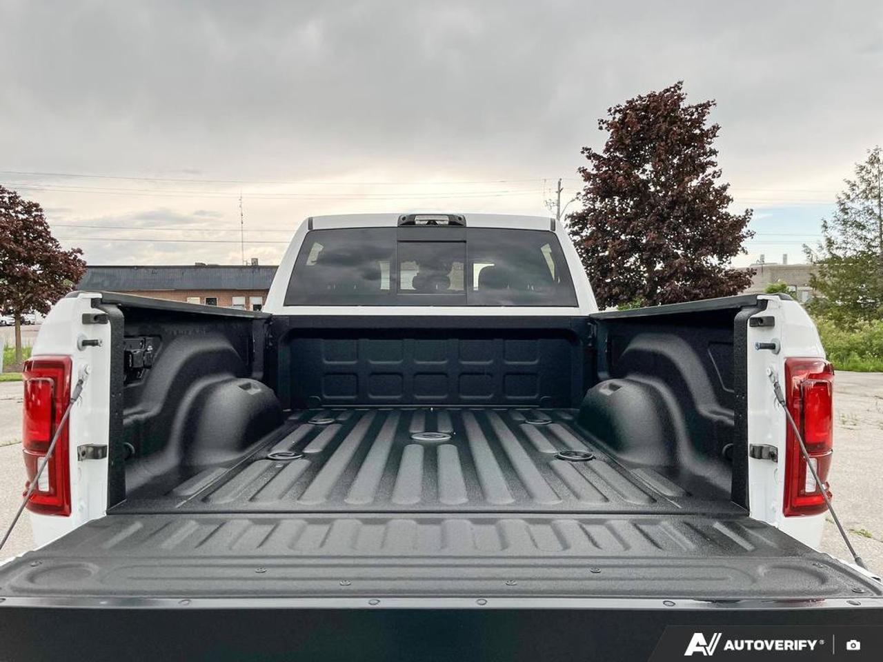2025 RAM 2500 Big Horn | Apple CarPlay | Android Auto | Forward Collision Warning | Heated Seats | Tow Package | Photo