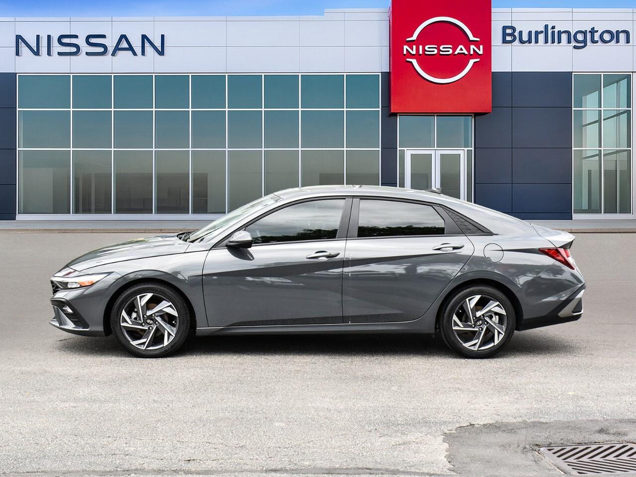 2025 Hyundai Elantra APPLE CARPLAY, LOW KMS, GREAT ON FUEL Photo3