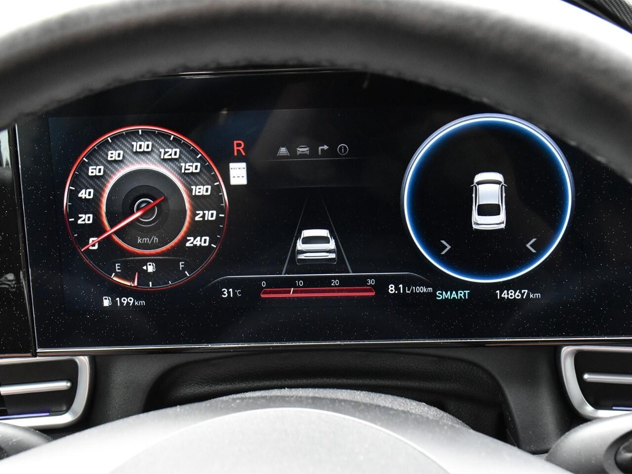 2025 Hyundai Elantra APPLE CARPLAY, LOW KMS, GREAT ON FUEL Photo